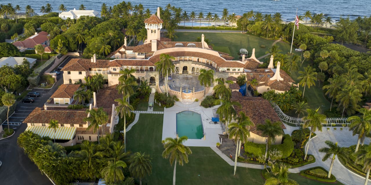 Trump had more than 300 classified documents at Mar-a-Lago: report