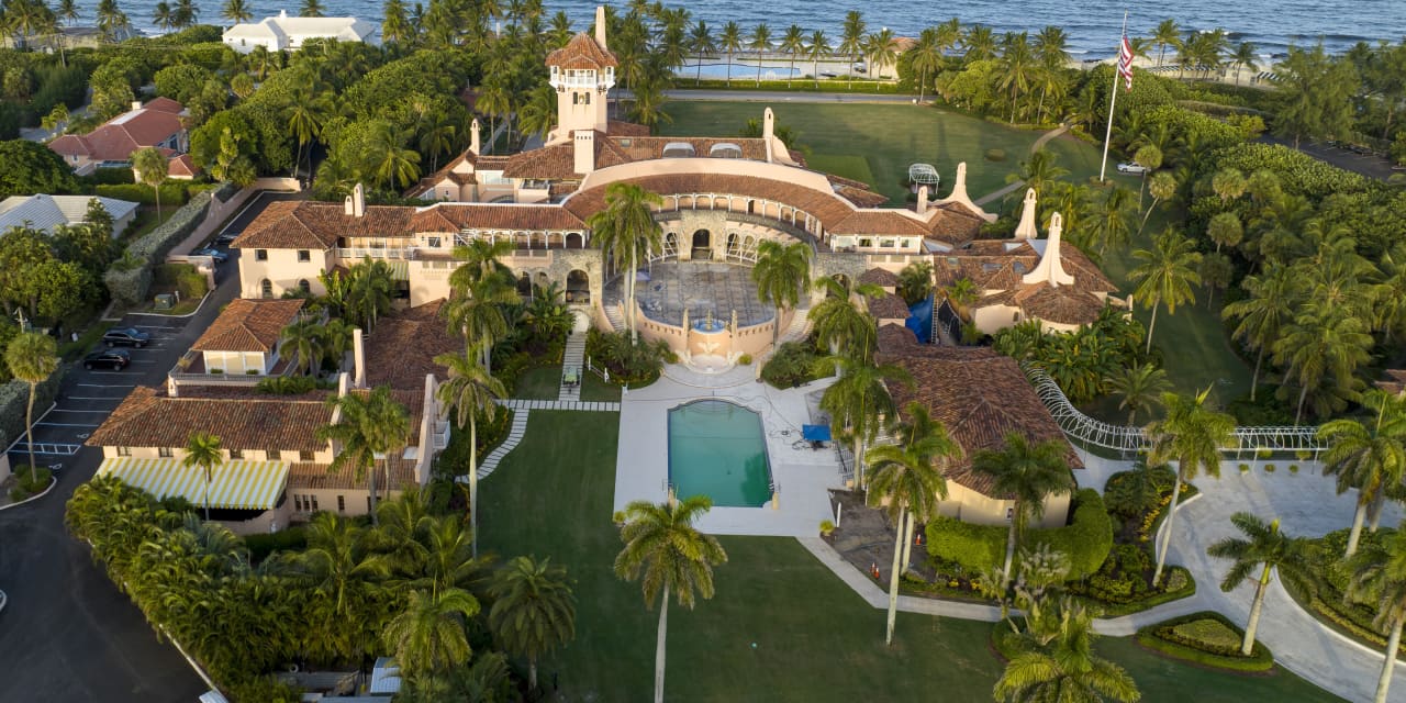 Trump had more than 300 classified documents at Mar-a-Lago: report