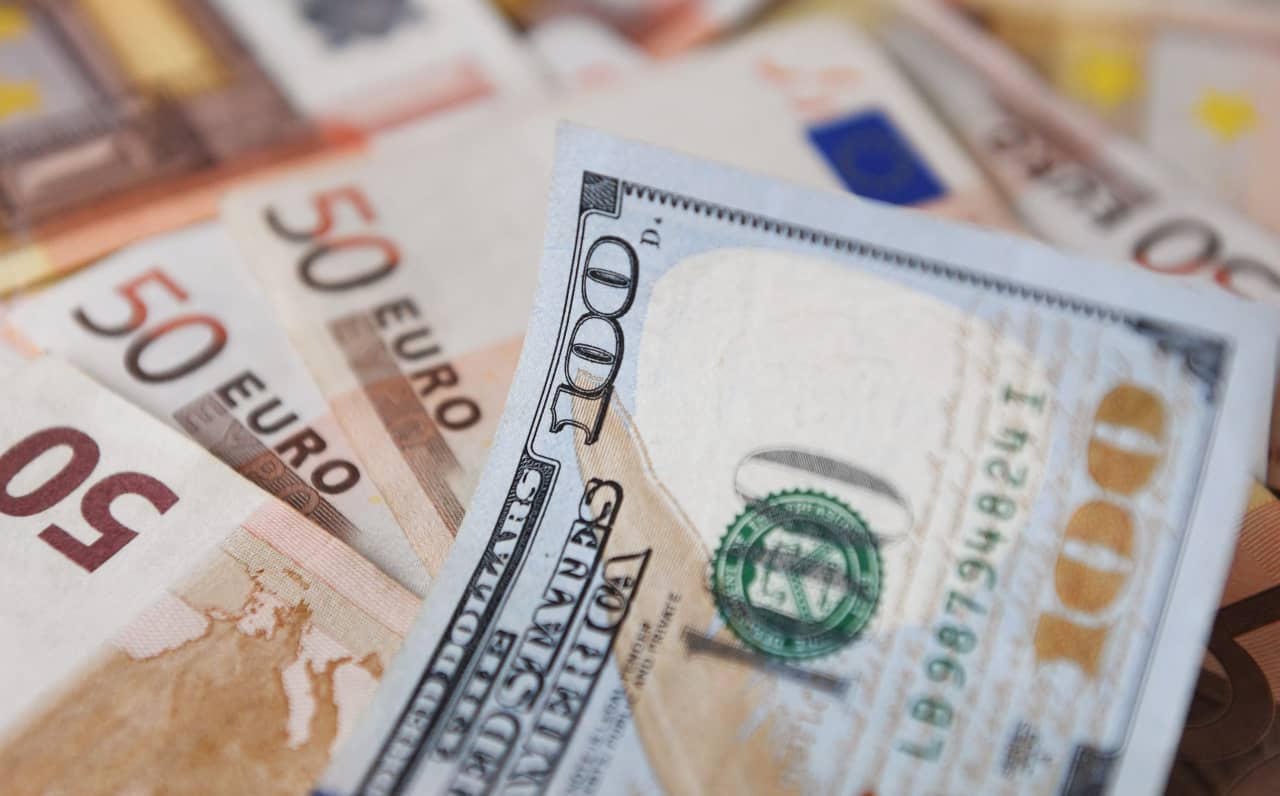 U.S. dollar is now slicing through key technical levels 'like a hot knife  in butter' - MarketWatch