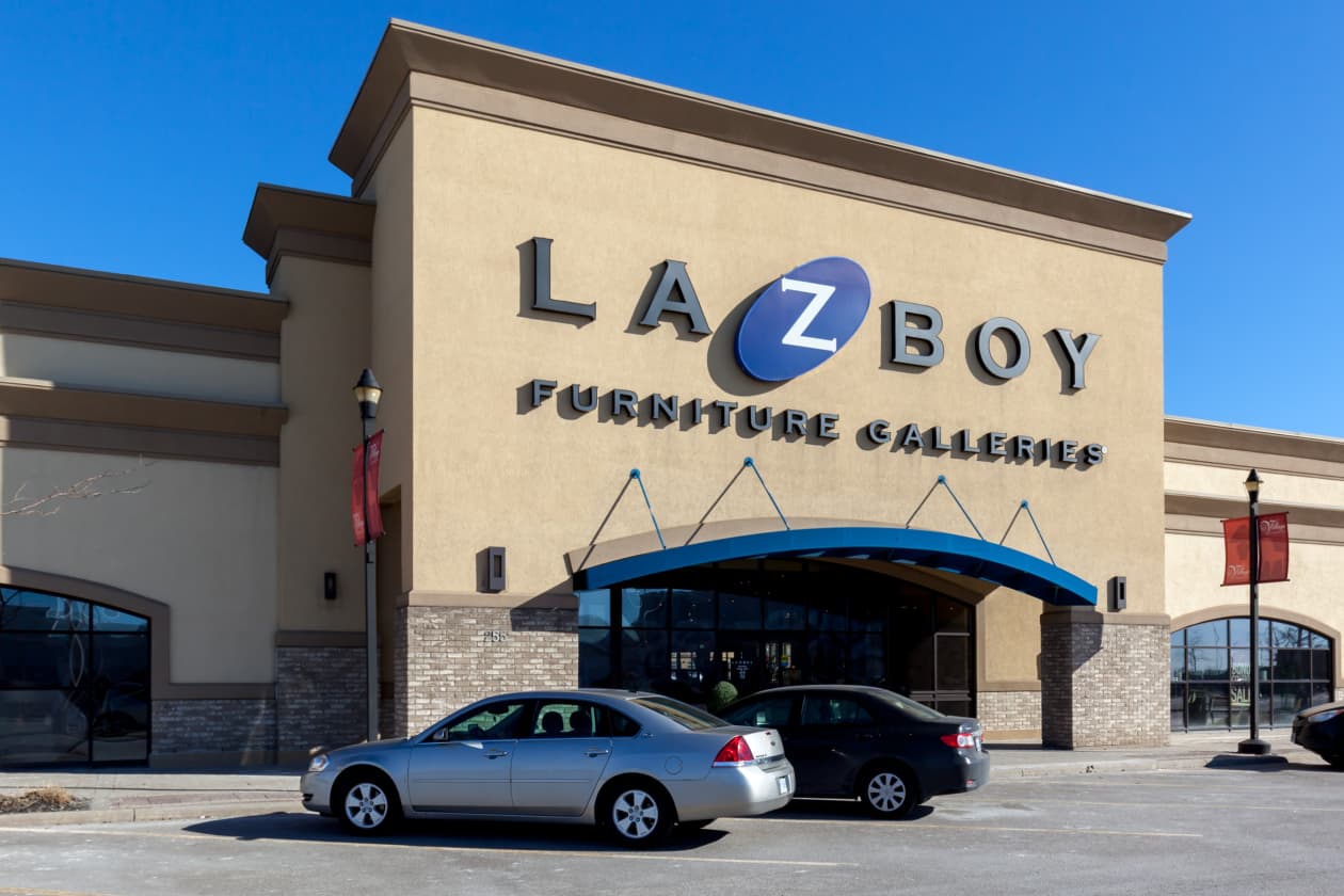 LaZBoy says ‘challenged’ shoppers are pulling back on spending