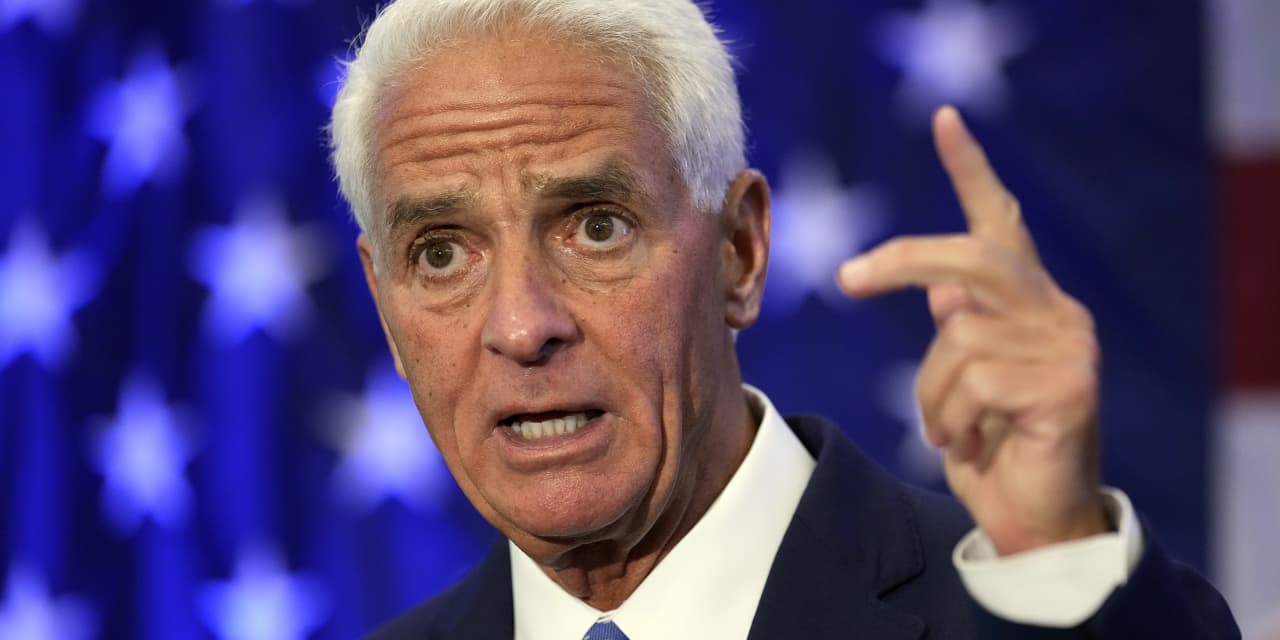 Charlie Crist Wins Florida Democratic Primary Will Face Desantis In