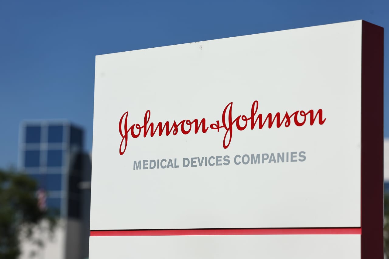 Shockwave Medical shares rise on report of acquisition talks with Johnson & Johnson