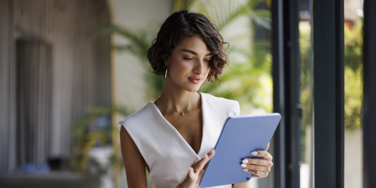 Is my wealth manager’s fee too high? I’m paying 1.2%, but he’s not doing much.