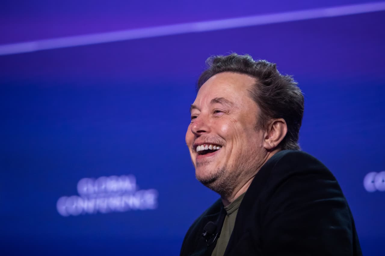 Elon Musk’s Tesla pay package gets another ‘no’ from a major shareholder