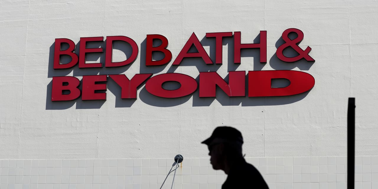 #: Bed Bath & Beyond making ‘last gasp’ to survive before filing for bankruptcy, says analyst, warning that the equity will eventually be wiped out