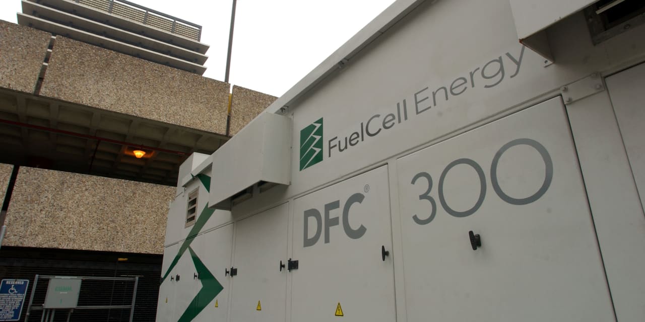 FuelCell stock falls after net loss more than doubles and was wider