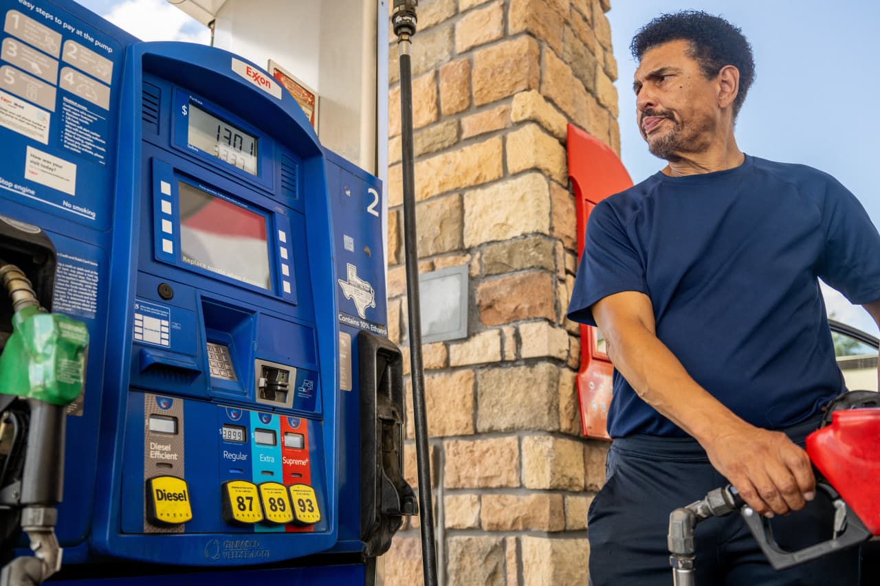 Gas prices topping $4 a gallon this summer is possible — but not expected