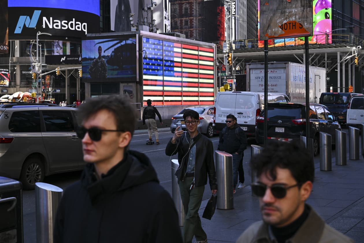 Why ETF investors are shaking off tech-stock turbulence and AI bubble fears  - MarketWatch