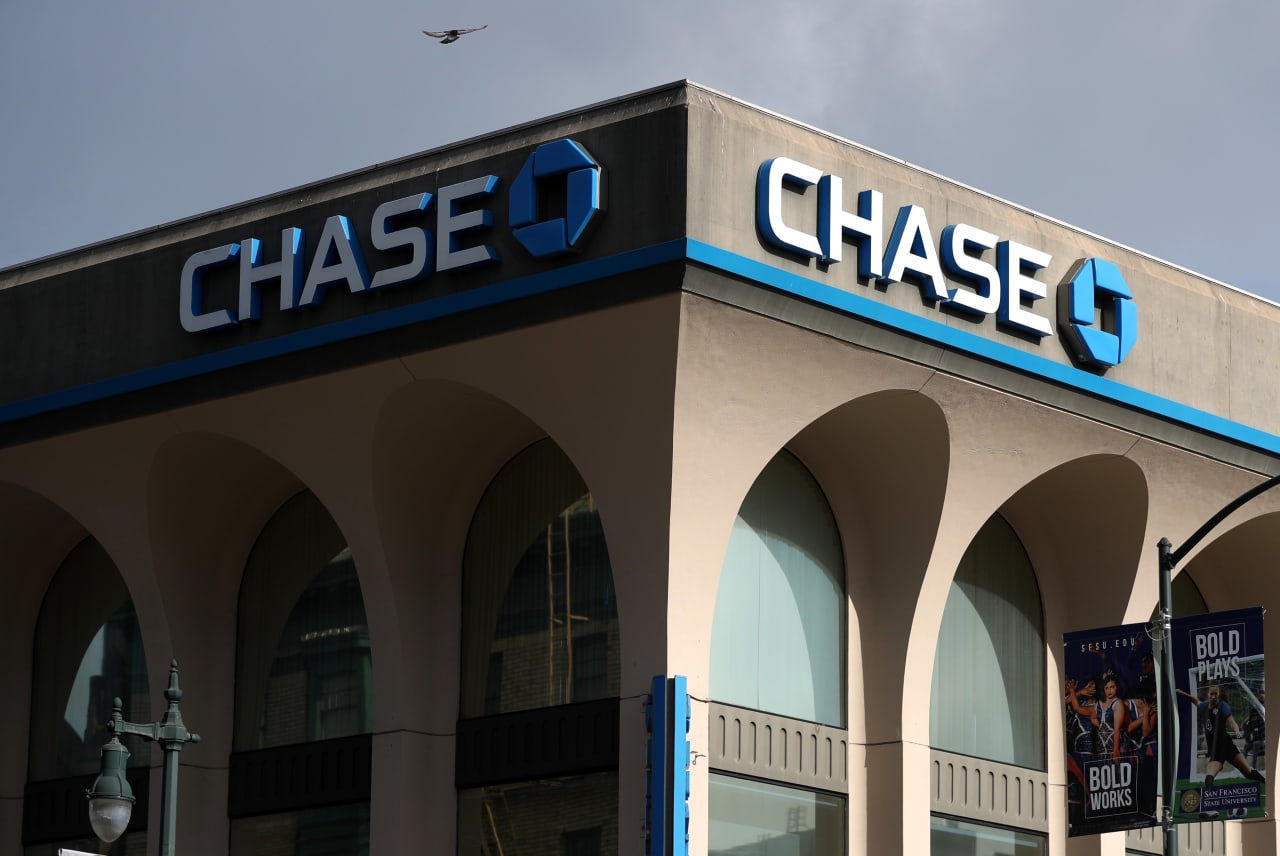 JPMorgan, Wells Fargo to kick off bank earnings parade as Wall Street weighs lower interest rates