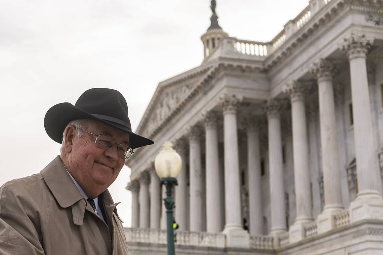 Ken Starr, prosecutor behind Bill Clinton’s impeachment, dies at 76