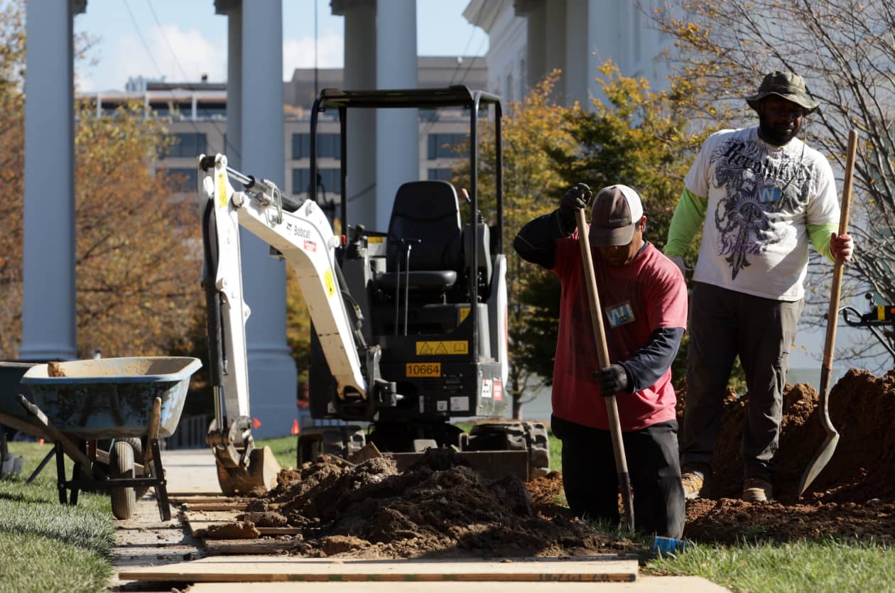 U.S. services sector bounces back in May, ISM says - MarketWatch