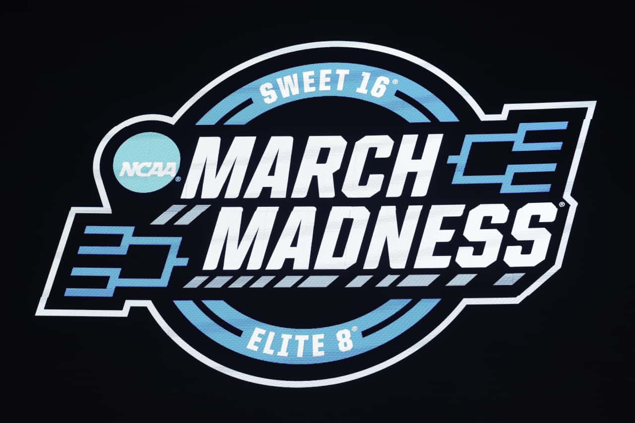 Why sportsbooks like FanDuel and DraftKings really need March Madness bettors to lose this year