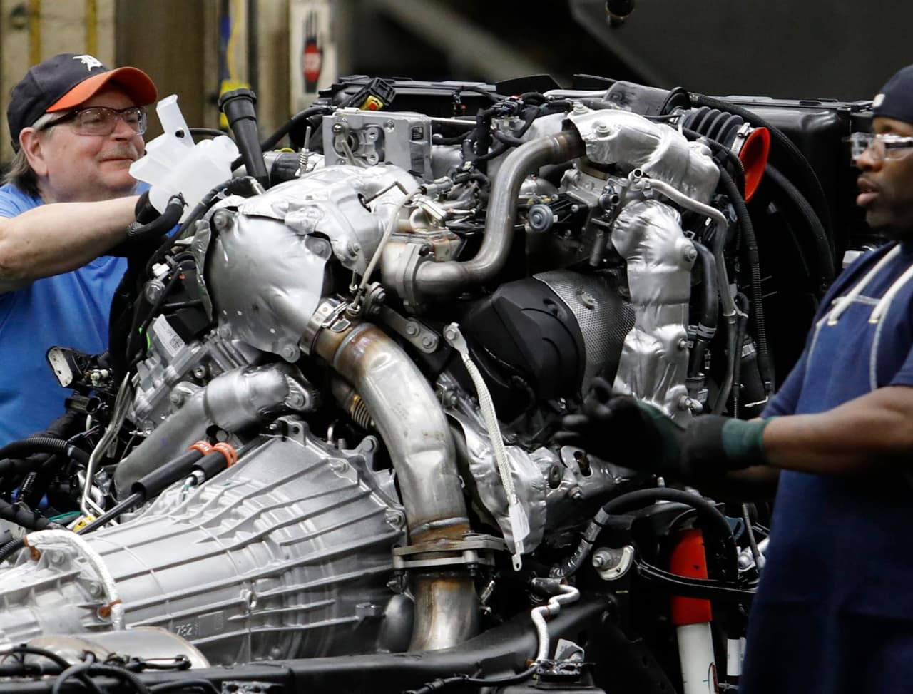 U.S. factory orders drop in May after three straight gains