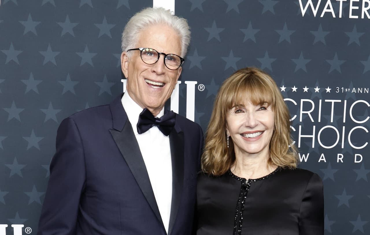 Ted Danson and Mary Steenburgen list $9.9 million Martha’s Vineyard property where they wed 31 years ago