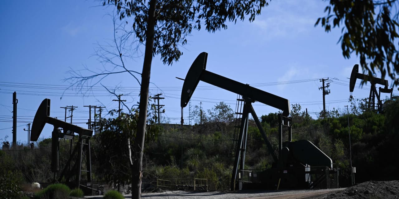 #Commodities Corner: Oil’s crazy price moves aren’t really crazy at all