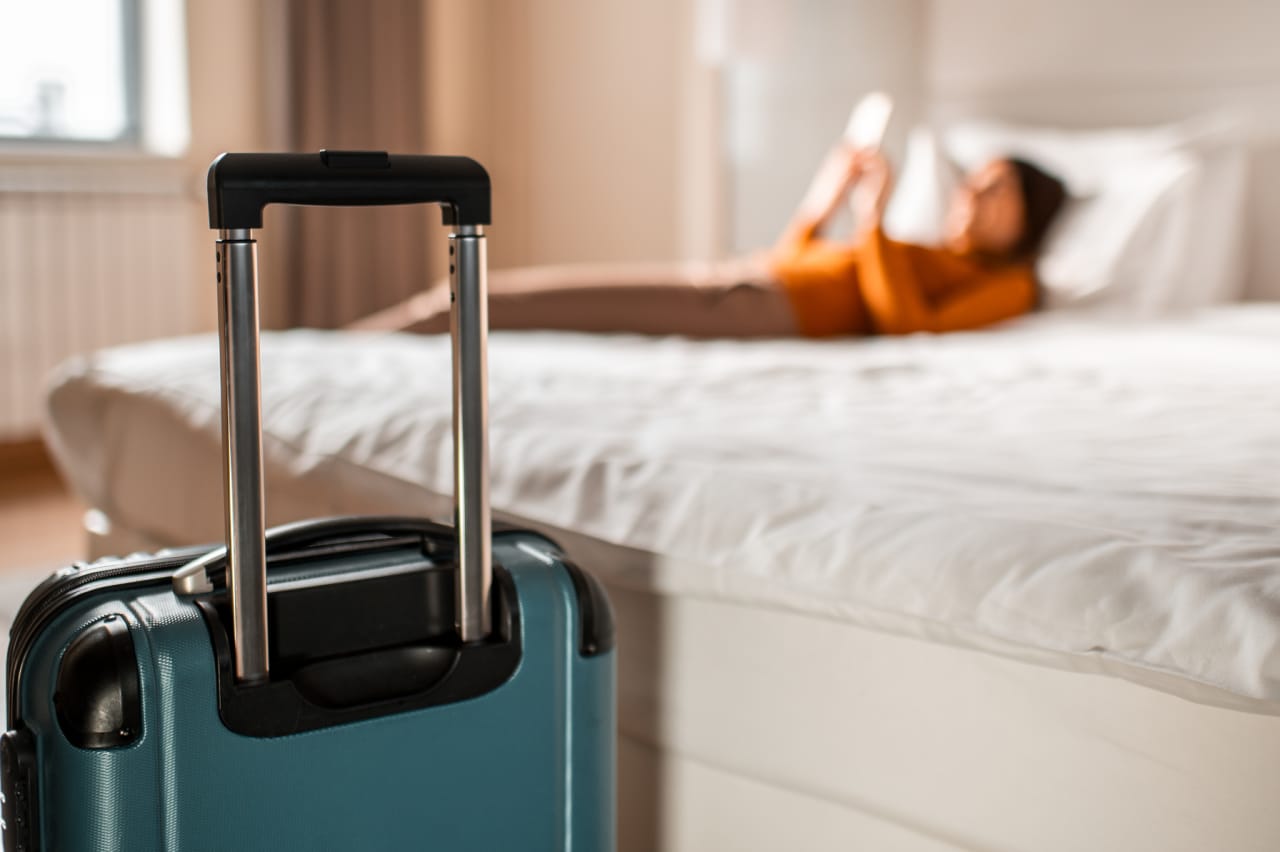 Are Airbnbs More Cost Effective Than Hotels? - NerdWallet