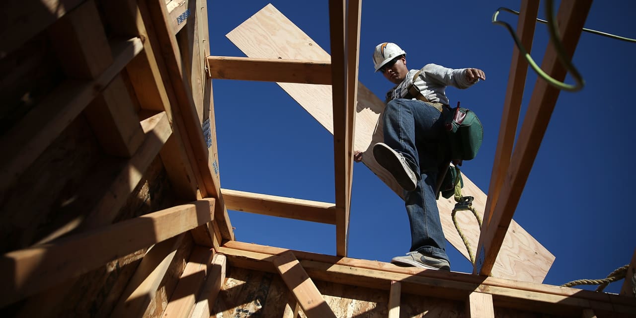 U.S. builder confidence rises for third consecutive month, despite high mortgage rates and construction costs