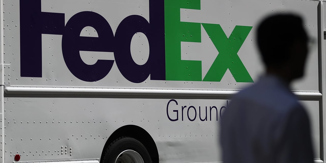 FedEx earnings preview Is it the company that’s struggling, or just