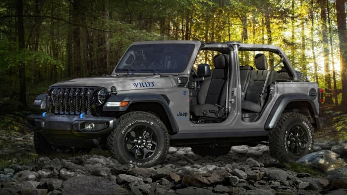 The 2023 Jeep Wrangler Unlimited 4xe plug-in hybrid combines off-road fun  with fuel efficiency - MarketWatch