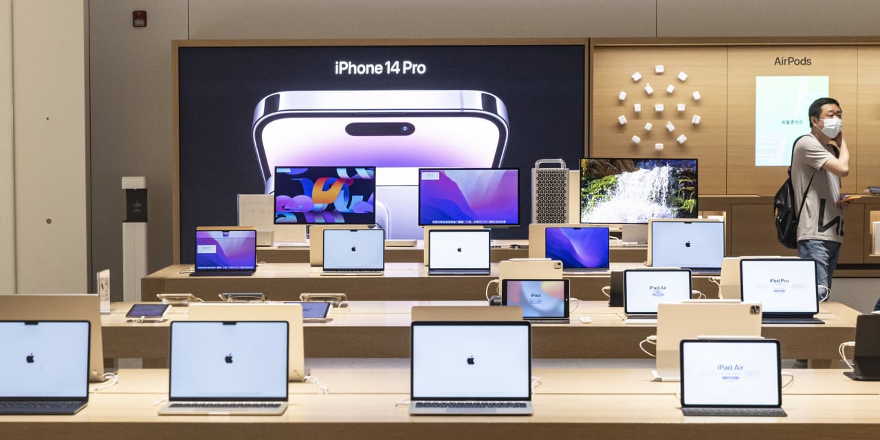 Analis setelah pendapatan mengatakan Apple adalah “titik terang” di tengah “pembantaian” teknologi besar