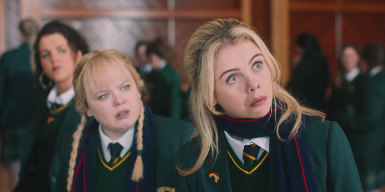 Derry girls shops streaming