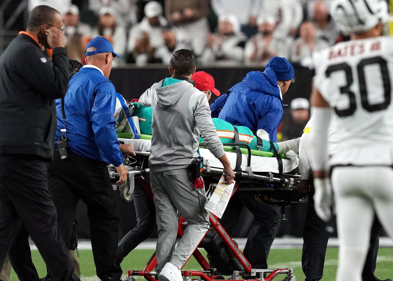 NFL commissioner says concussions are up 18% this season even as overall  on-field injuries have declined 6% - MarketWatch, image size:1280x1280