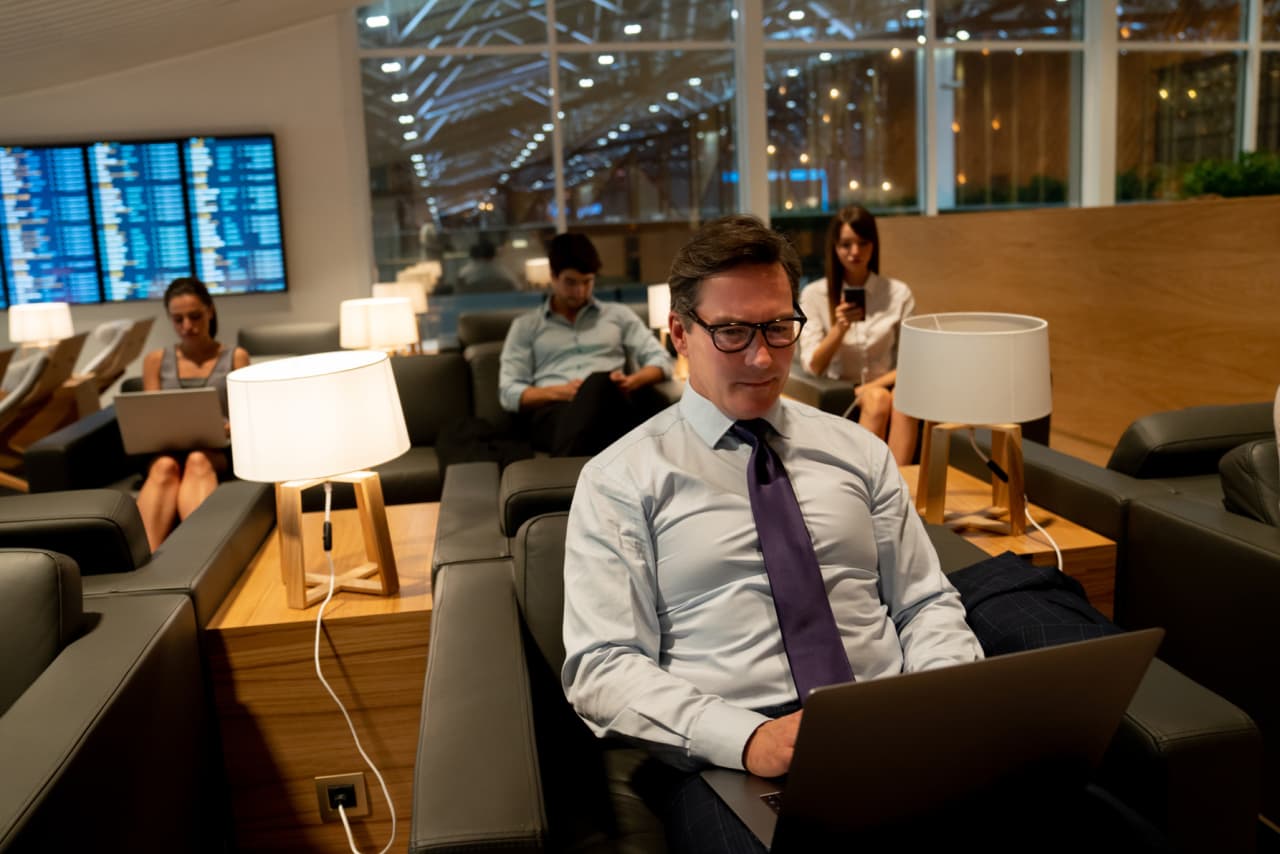 How credit cards ruined the airport lounge - MarketWatch