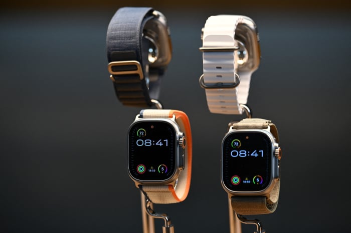 Apple can sell its latest smartwatches again after court pauses