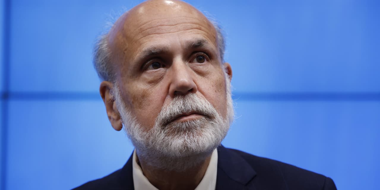 #: Bernanke says Fed shouldn’t use interest rates to ‘fine-tune’ financial stability risks