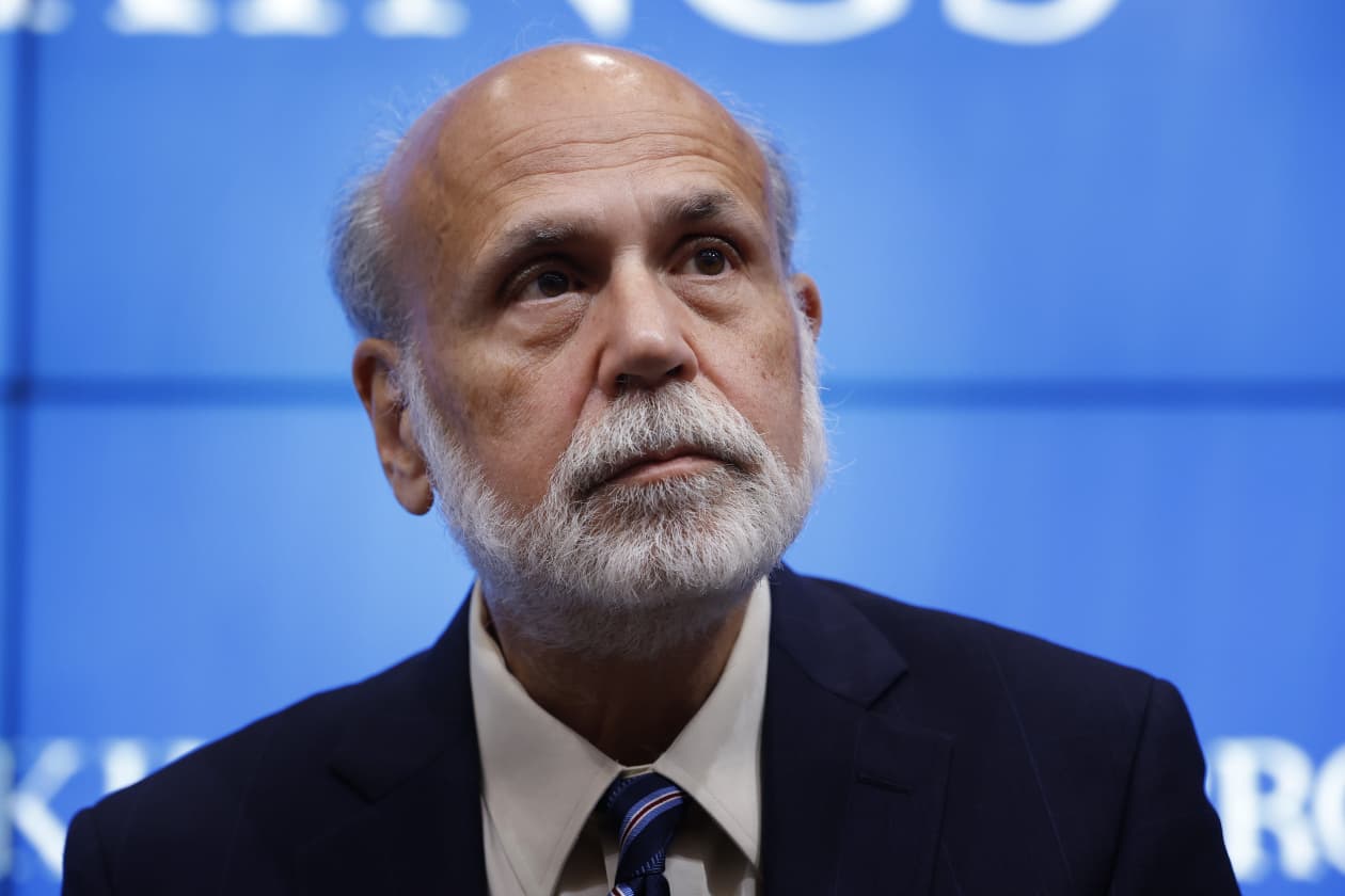 Bernanke says Fed shouldn’t use interest rates to ‘fine-tune’ financial ...