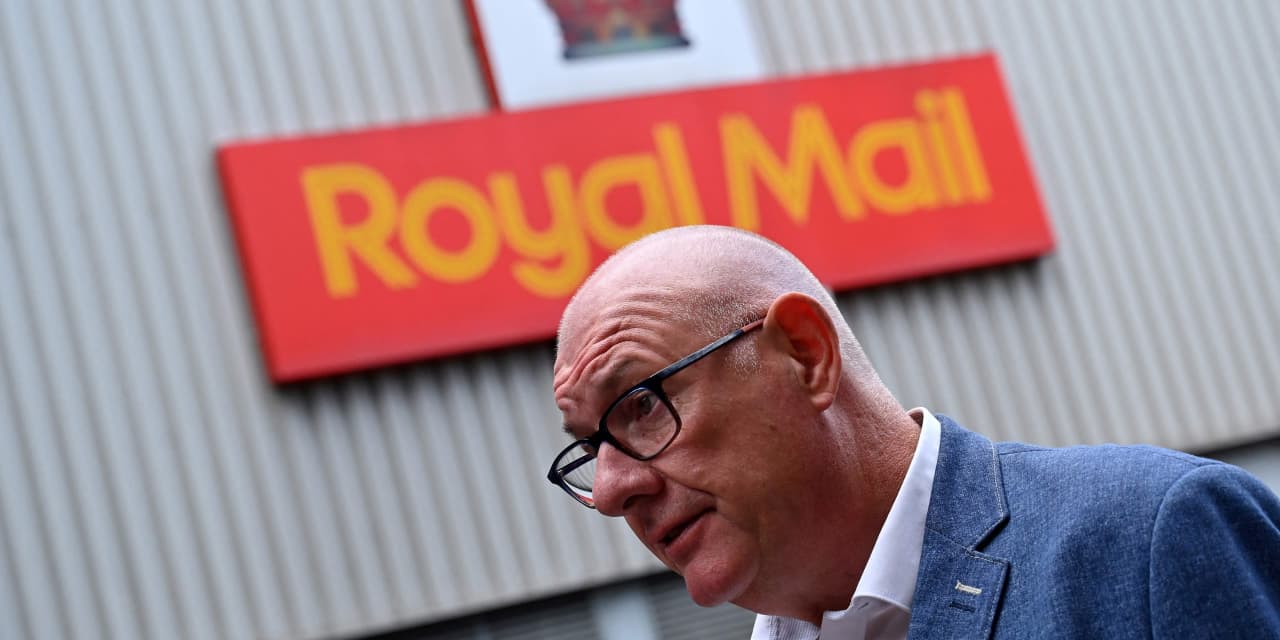 #Dow Jones Newswires: Royal Mail may lay off up to 6,000 after loss in first half