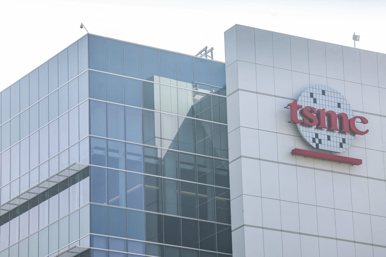 TSMC posts record quarter — but expectations are now 'exceptionally high,' says fund manager