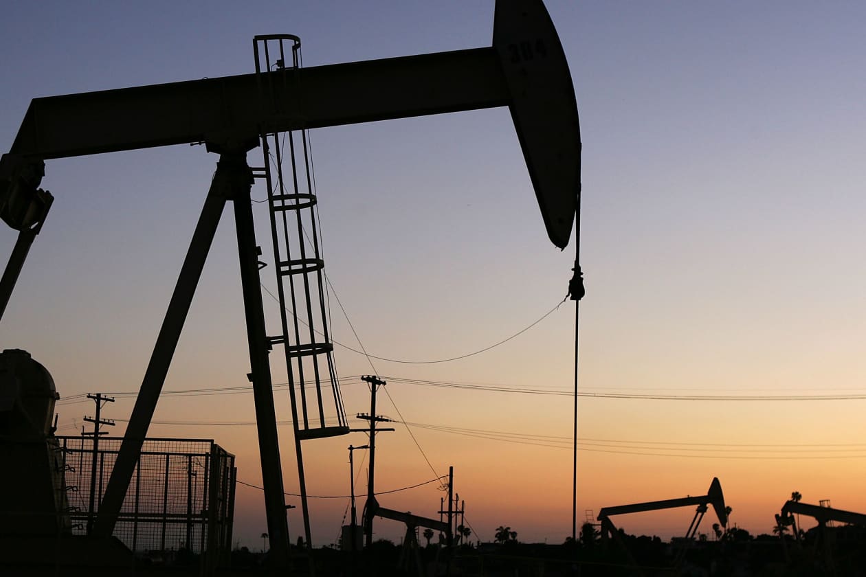 Oil touches fresh highs, then ends lower on prospects for tighter ...