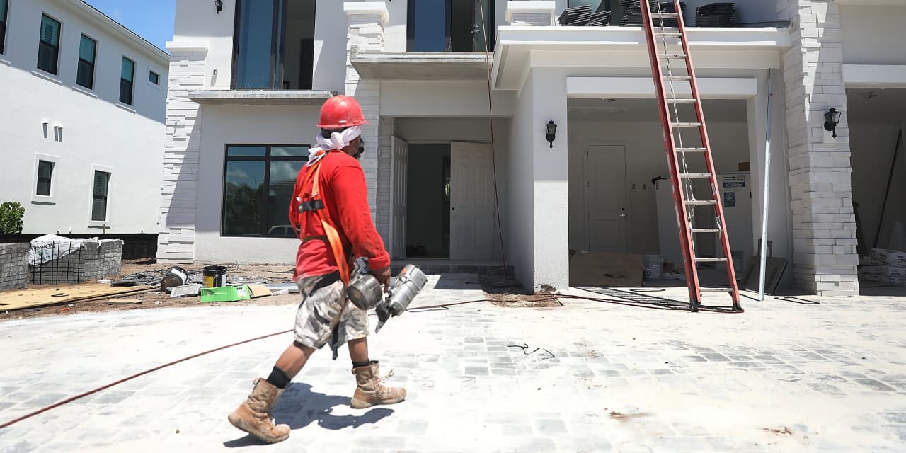 #Economic Report: Home builders sentiment index falls for record tenth month in a row in October. Home builders say the ‘situation is unhealthy and unsustainable.’