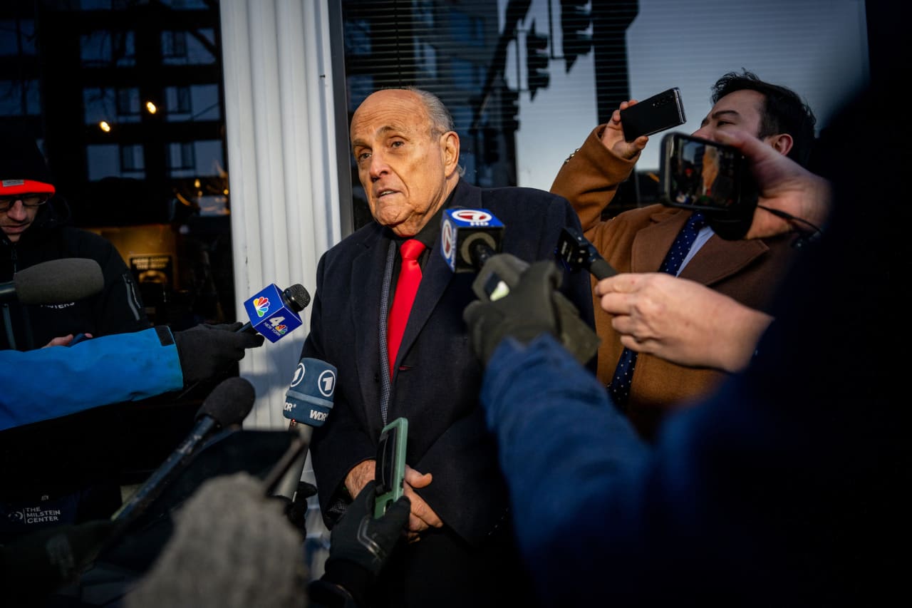 Rudy Giuliani is still trying to sell his New York City apartment, slashes the price to $5.7 million