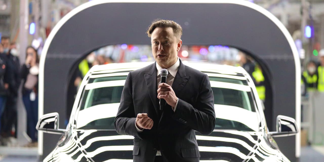 #: Tesla stock teeters near ‘under-$150 mark’ as Elon Musk promises ‘benefit’ from Twitter ownership