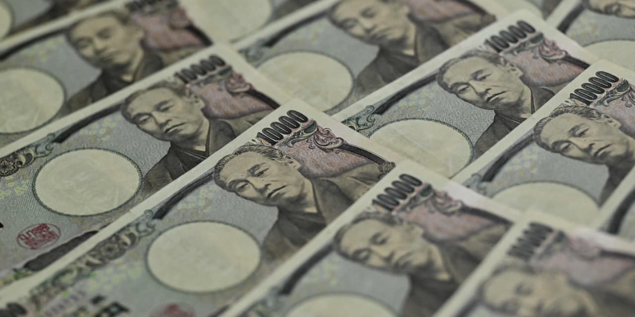 The yen tumbles toward 33-year low. Is it the Bank of Japan’s fault?