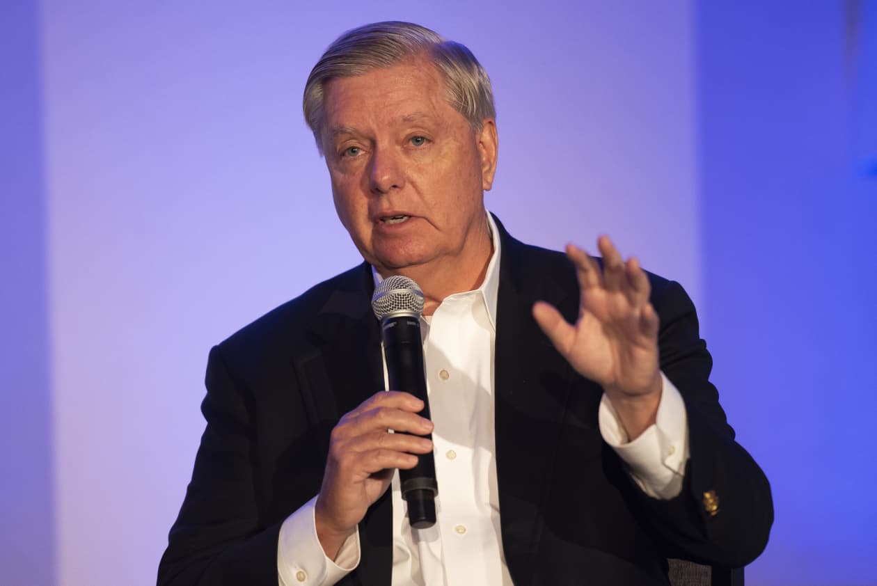Lindsey Graham says midterm elections ‘definitely not a Republican wave(00)