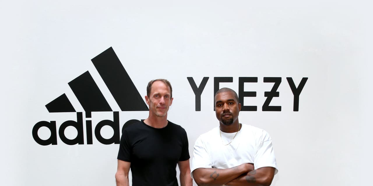 Adidas reitera la orientación para una caída del 10% en las ventas en 2023 y propondrá un dividendo significativamente más bajo dadas las consecuencias de Yeezy