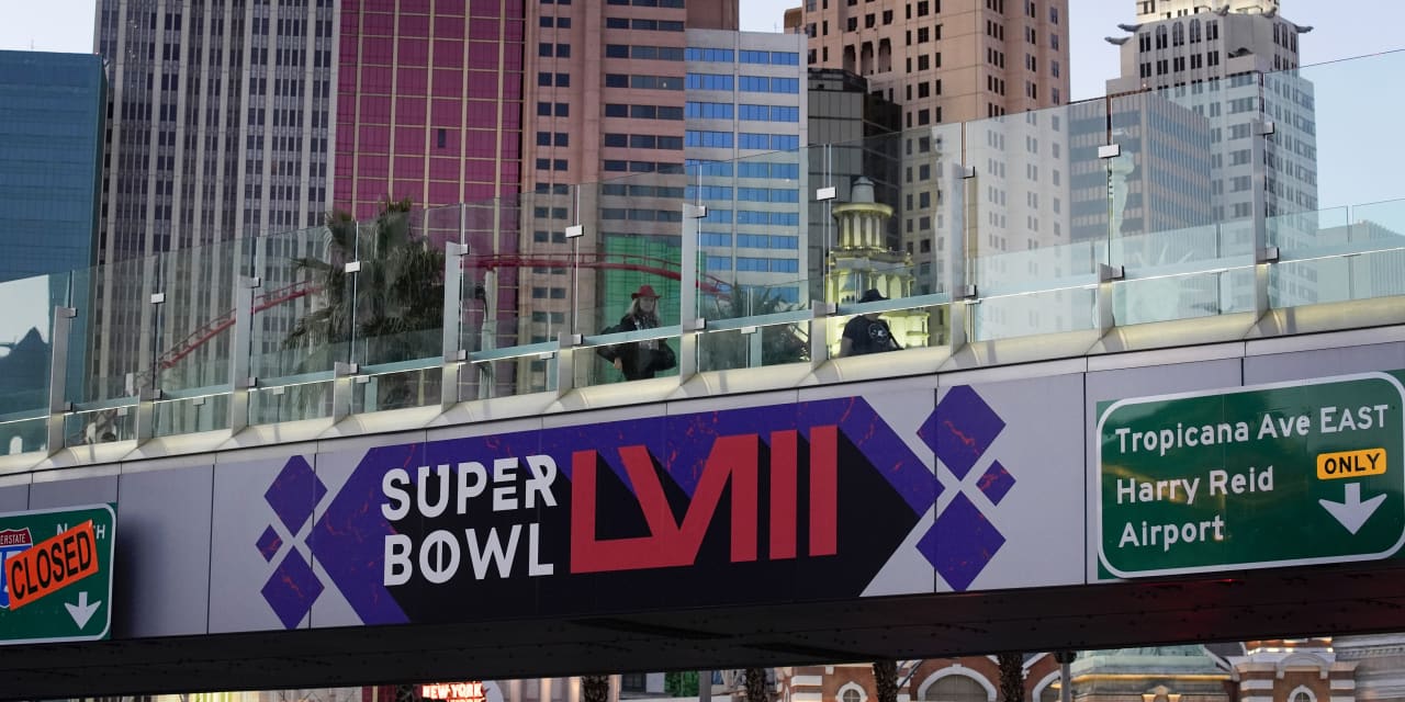 Union reaches deal with 4 Vegas hotel-casinos; 3 others may strike before Super Bowl - Vimarsana News