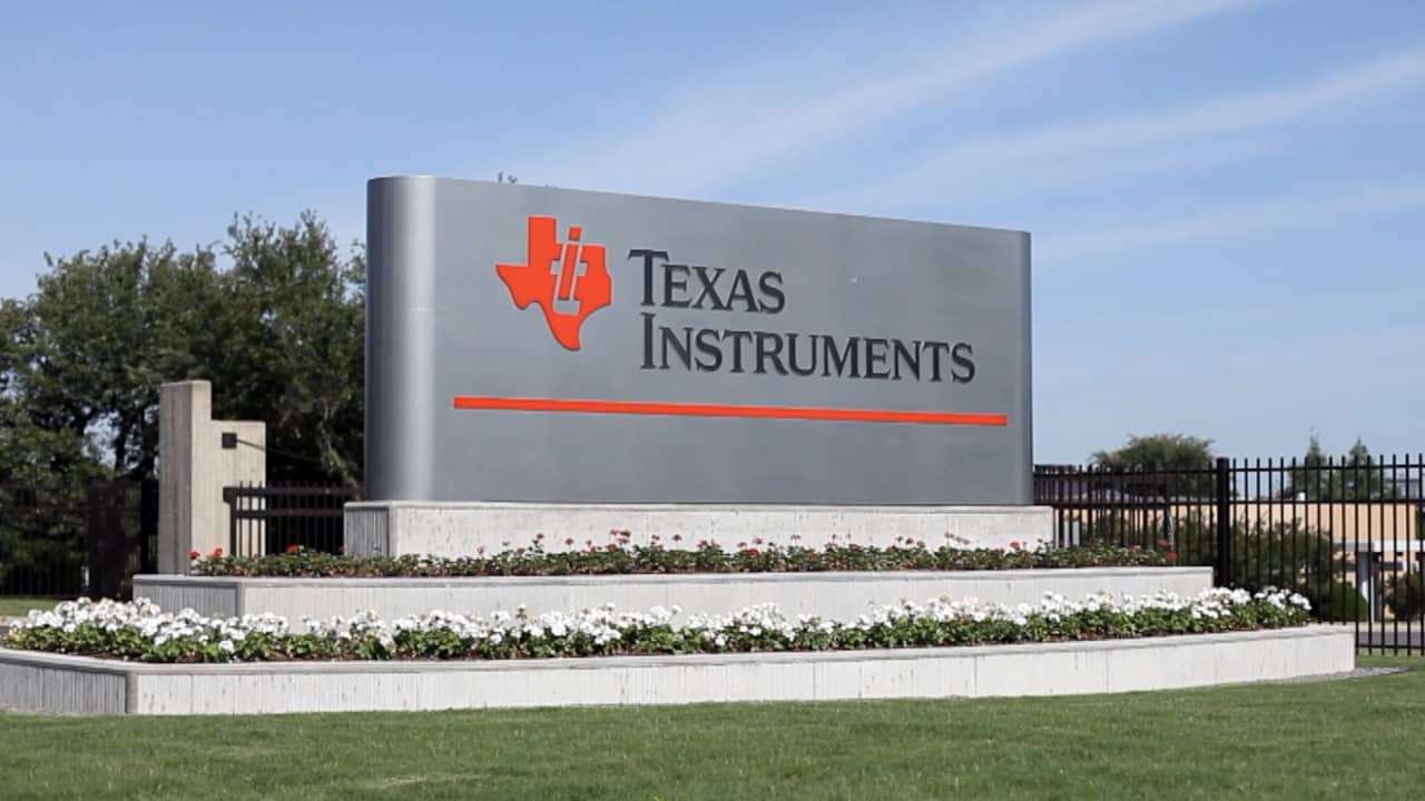 En otras palabras continuar Suplemento Texas Instruments focuses on long-term chip capacity buildout, while weak  short-term outlook weighs on stock - MarketWatch