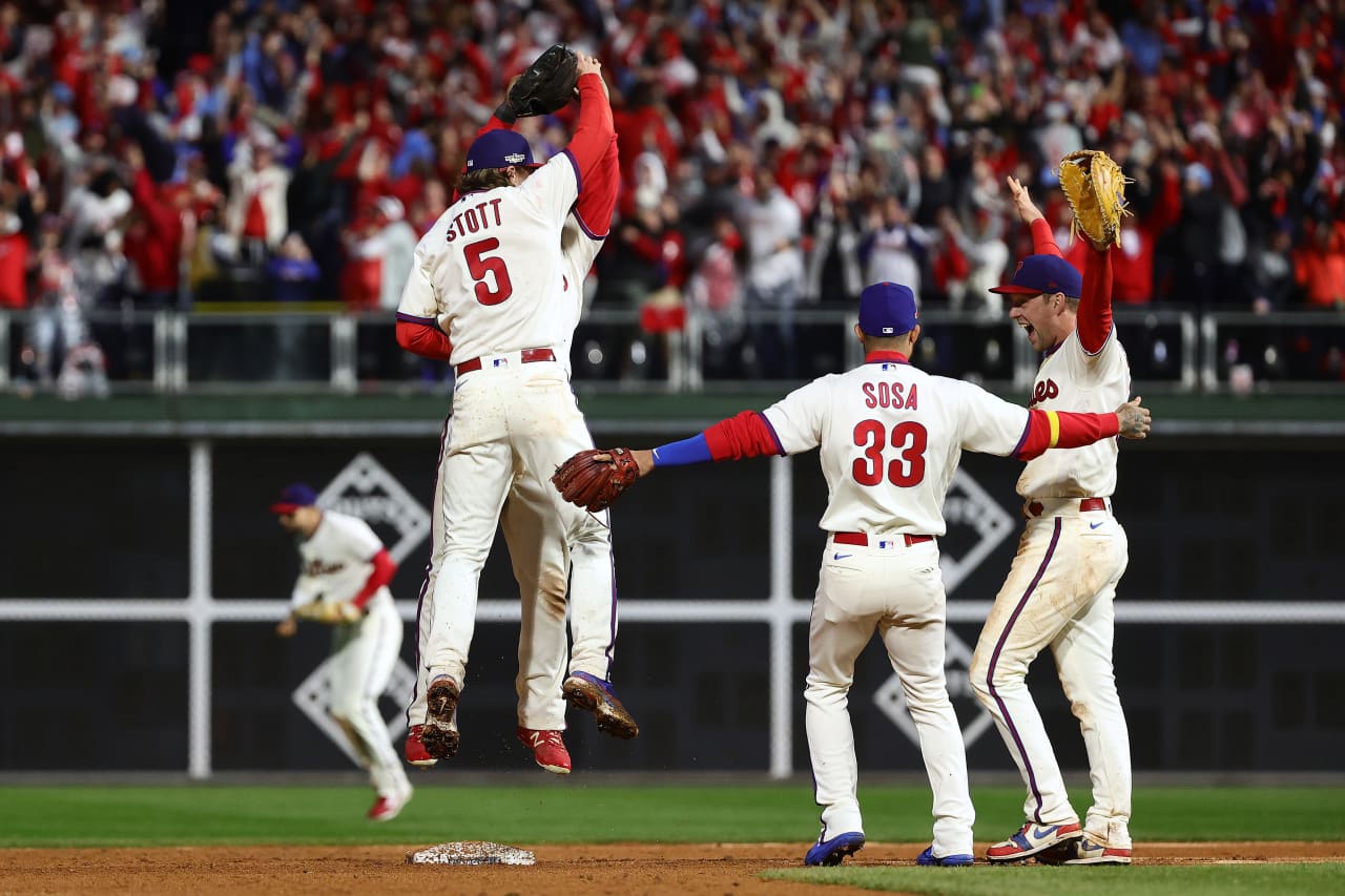 The Phillies are in the World Series — does this signal a stock market  crash?