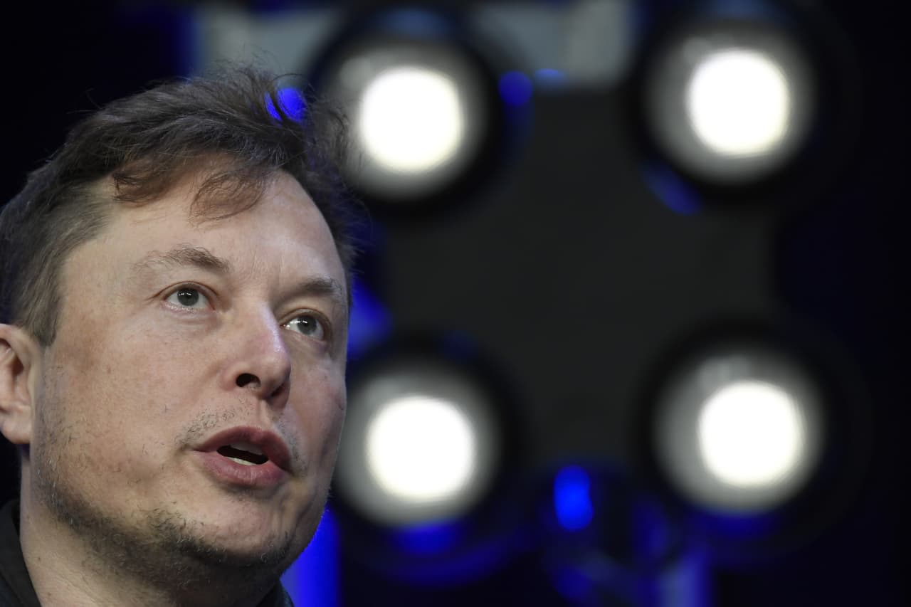 Elon Musk Completes Twitter Purchase, Fires CEO And Other Top Execs ...