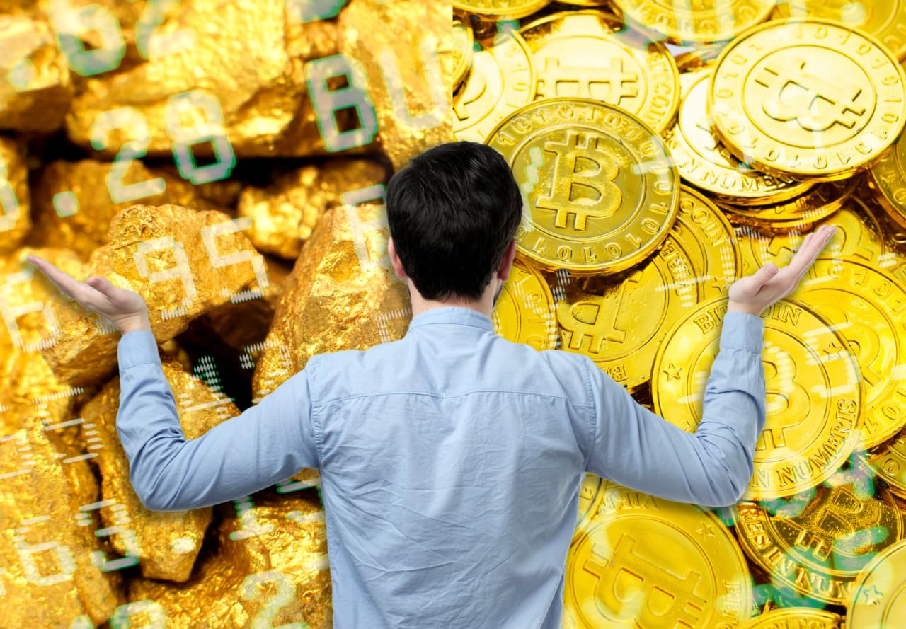 Gold or bitcoin? Here’s the case for adding both to your portfolio in 2025.