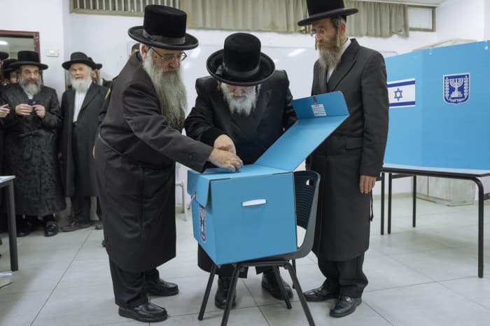 Netanyahu appears to hold slim lead in Israeli election, in right-wing  shift - MarketWatch