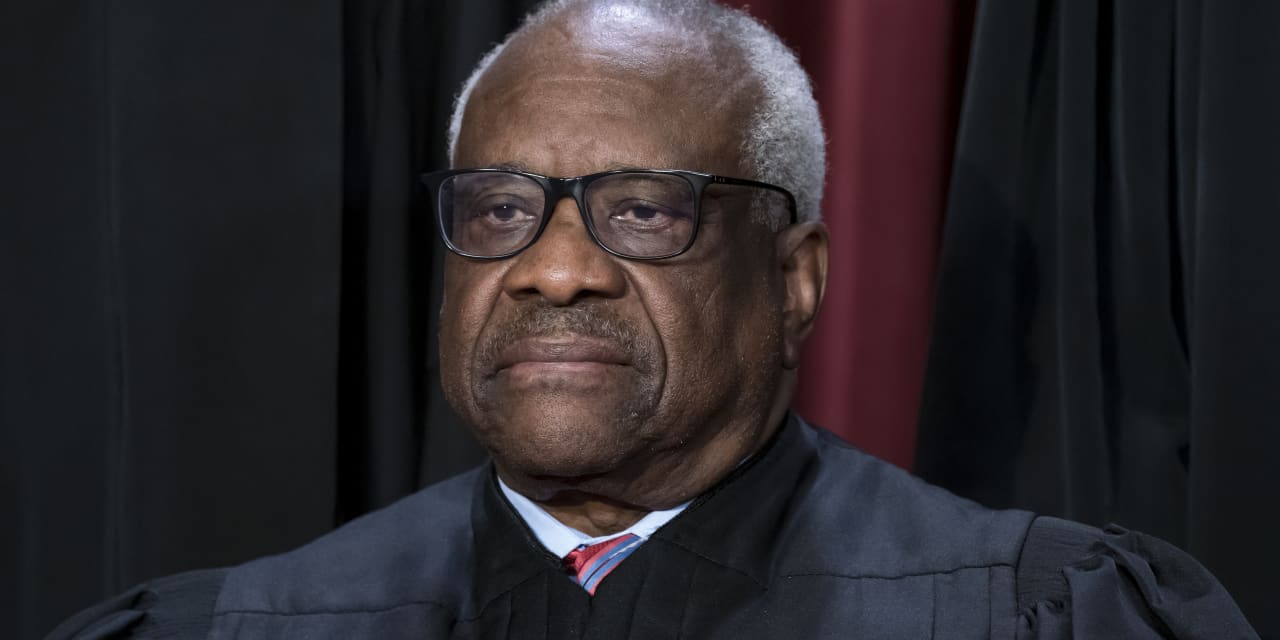 Klobuchar calls for Supreme Court ethics rules amid new questions over Clarence Thomas’s income