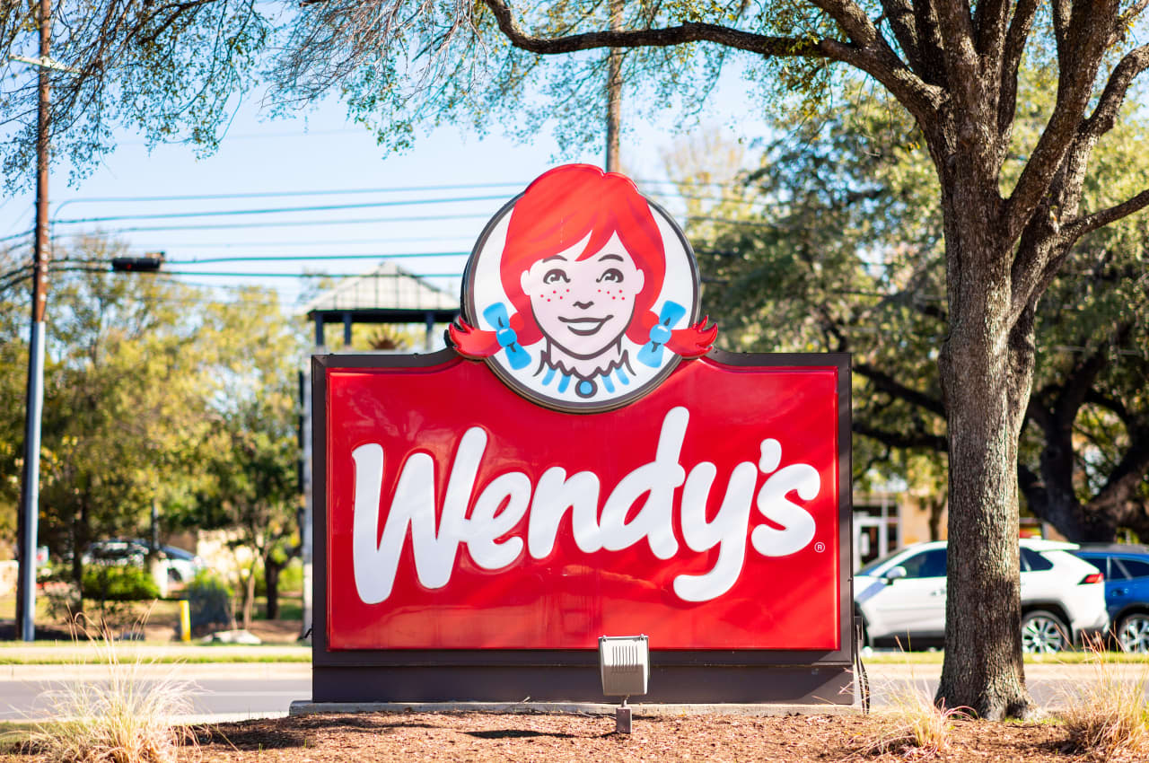 Is Wendy’s the next meme stock? Everyday traders are trying to ‘save’ the fast-food chain.