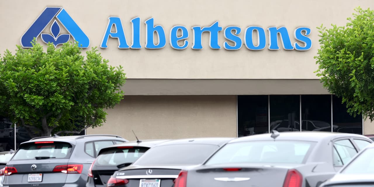 Washington state court OKs Albertsons’ $4 billion dividend ahead of merger