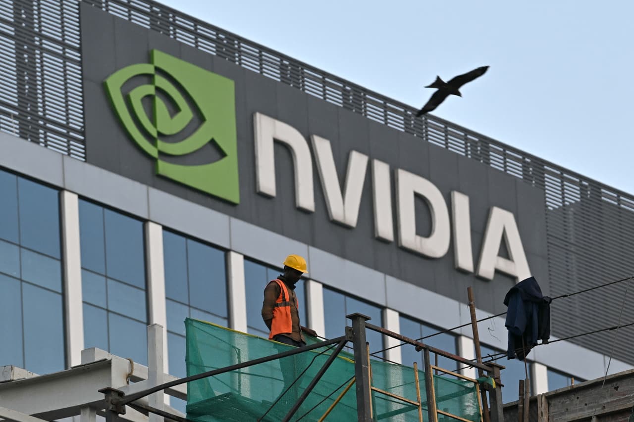 Nvidia’s OpenAI investment may not be as big as once hoped, adding to a jittery tech trade