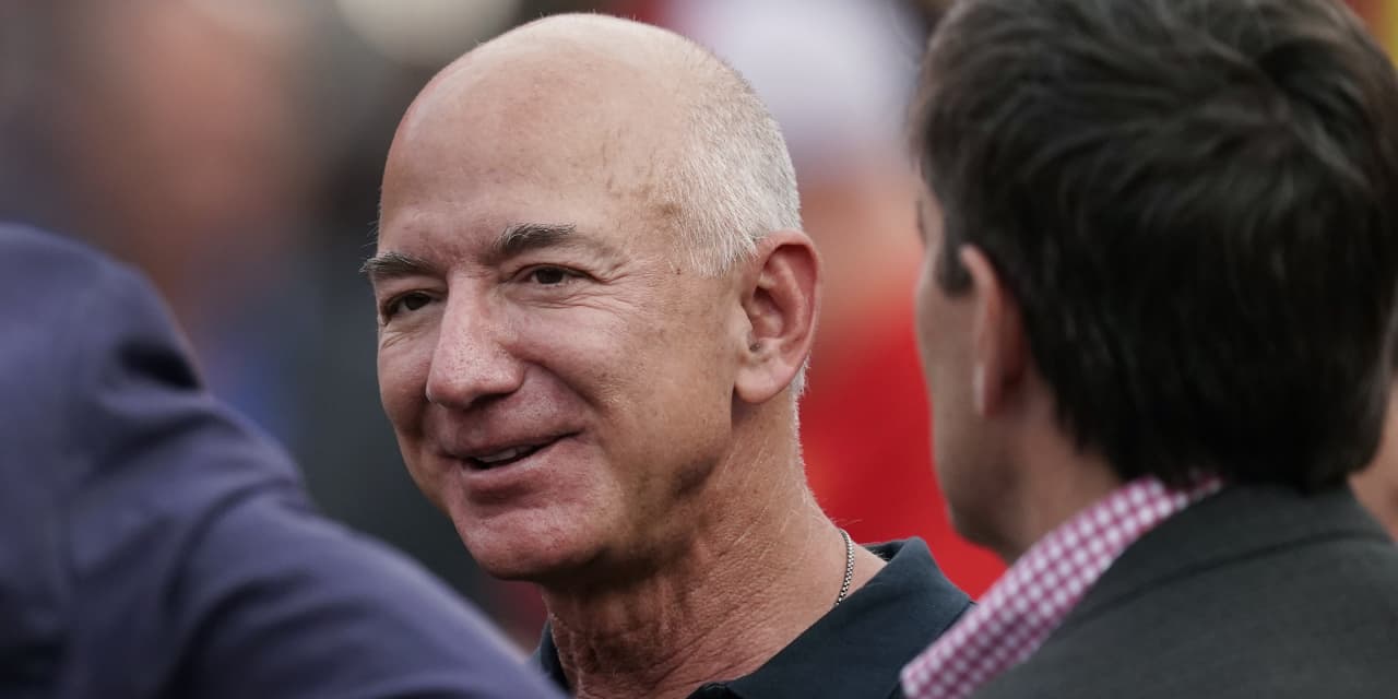 Ex-housekeeper sues Jeff Bezos, claims discrimination, unsafe working conditions